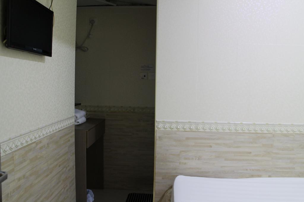 Orchid Inn Hong Kong Exterior photo